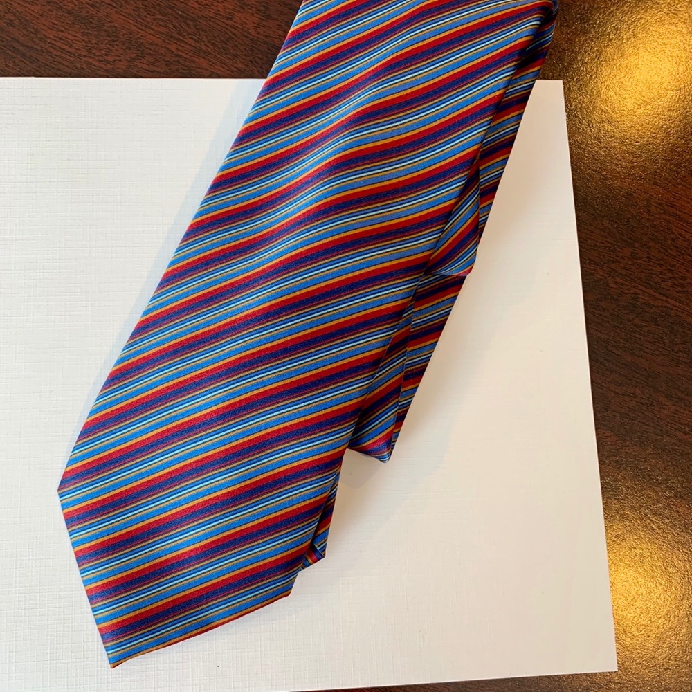NWOT Brioni tie striking blue red stripes
